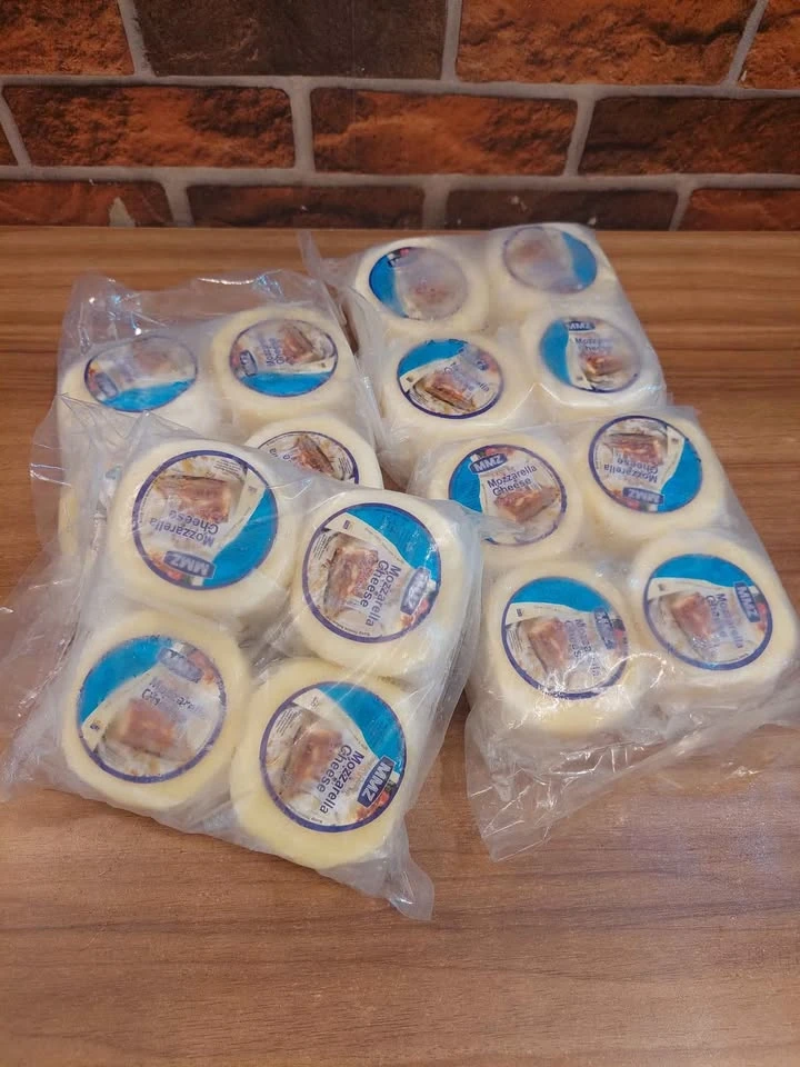 Mozzarella Cheese for pizza at Wholesale Price